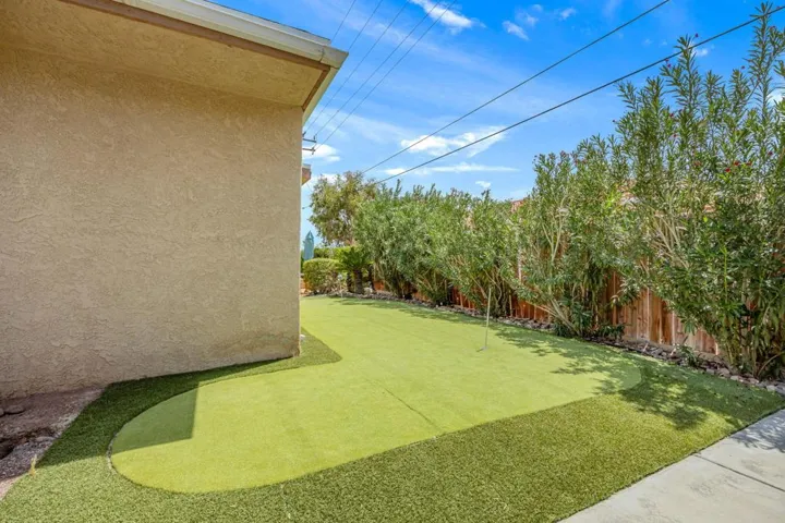 24-web-or-mls-068A2618