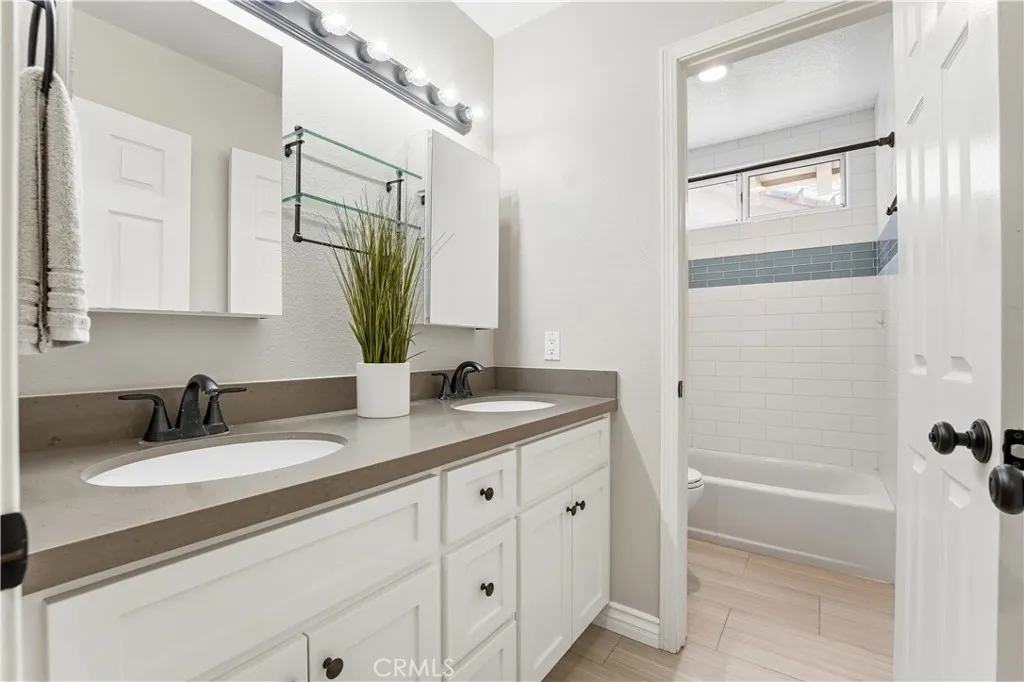 BATHROOM #3 UPSTAIRS