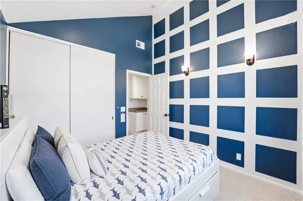 BEDROOM #4