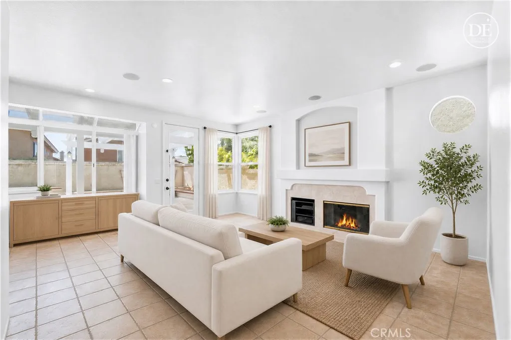 FAMILY ROOM VIRTUALLY STAGED/DIGITALLY ENHANCED