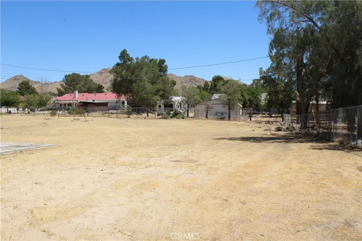 15975 Venango Road, Apple Valley, California 92307