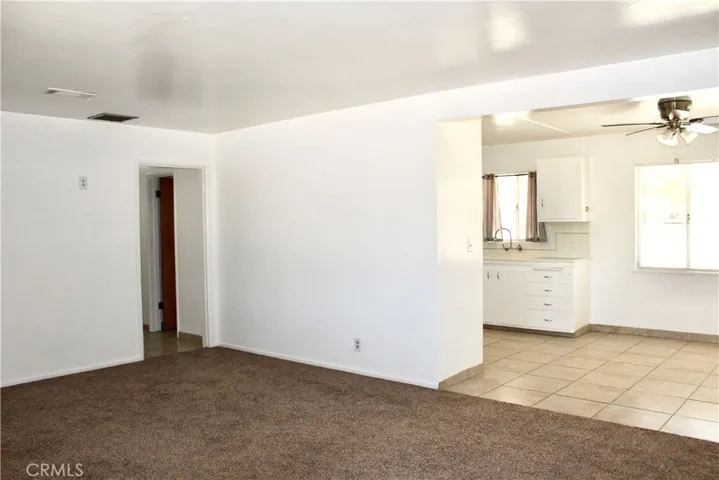15975 Venango Road, Apple Valley, California 92307