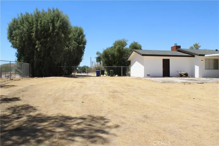 15975 Venango Road, Apple Valley, California 92307