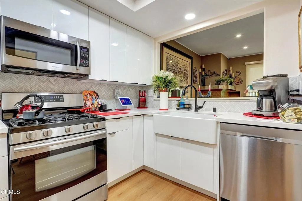 21-22337 Mission Cir-21