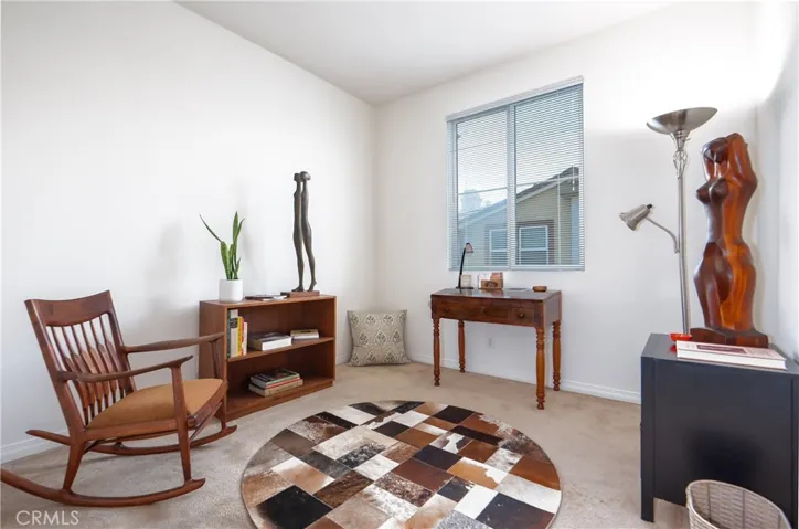 3rd bedroom can be used as an office