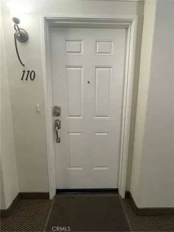 Unit Entry Way