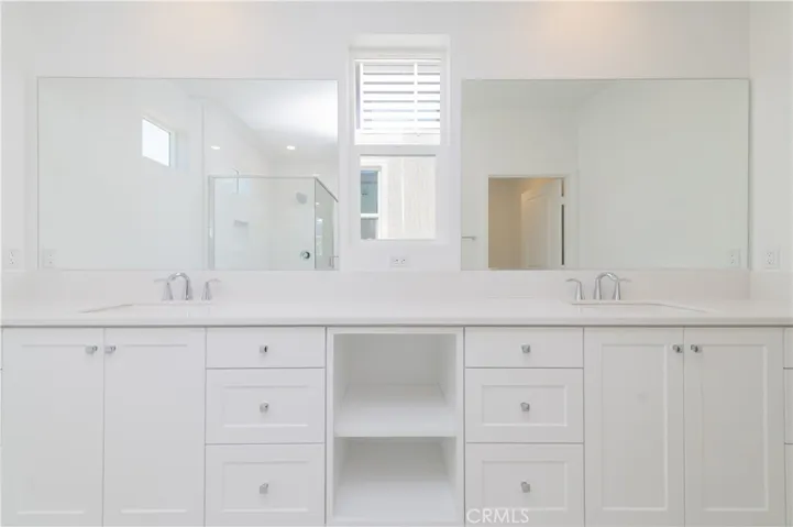 446 Lobata, Irvine, California 92618