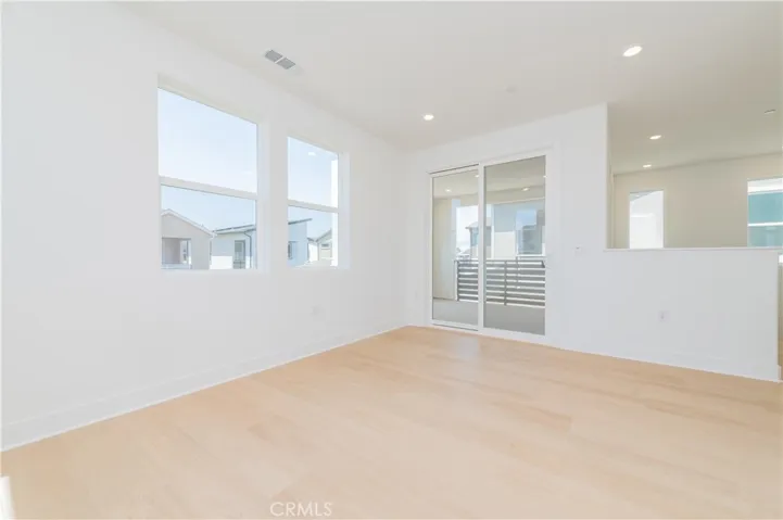 446 Lobata, Irvine, California 92618
