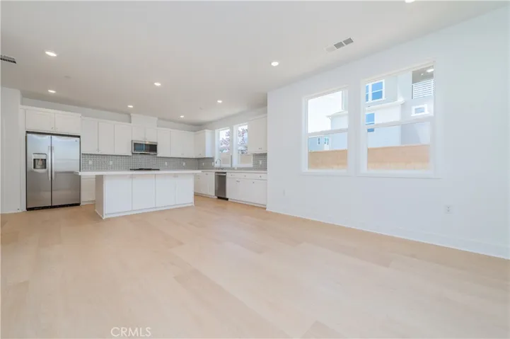 446 Lobata, Irvine, California 92618