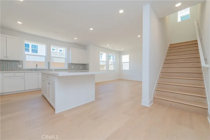446 Lobata, Irvine, California 92618