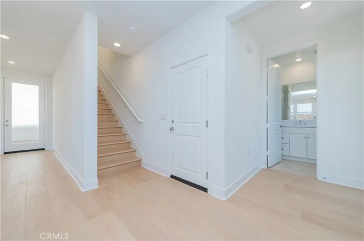 446 Lobata, Irvine, California 92618