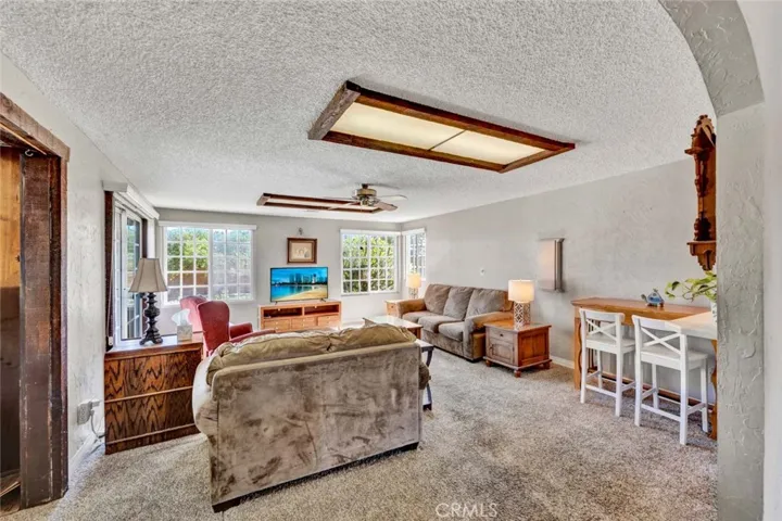3222 W Sunview, Anaheim, California 92804