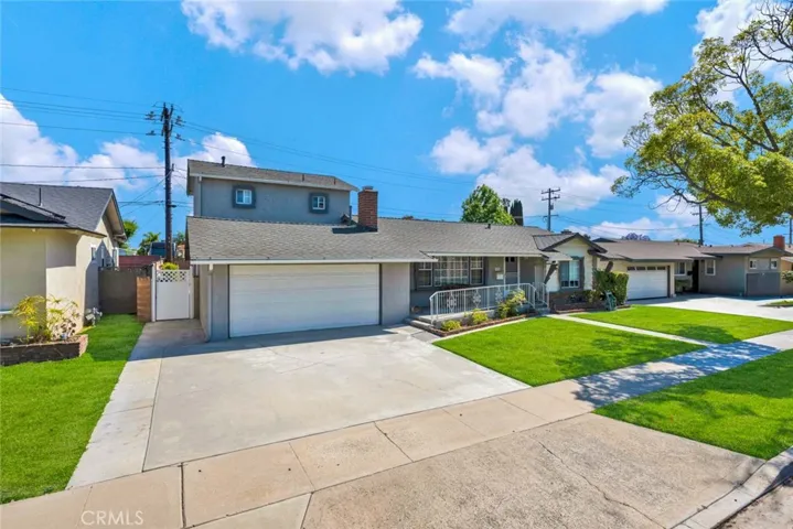 3222 W Sunview, Anaheim, California 92804