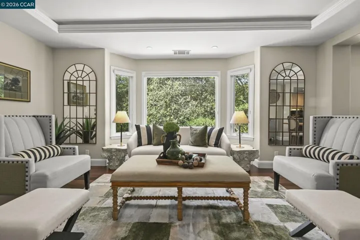 115 Moraga Way Orinda near town