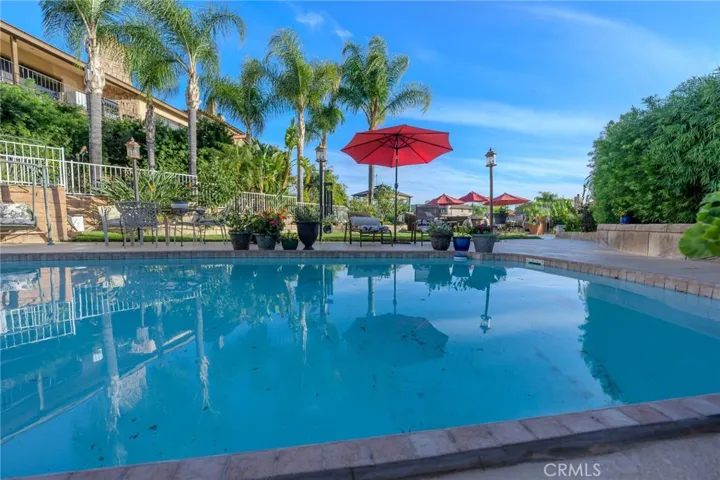 pool to back yard