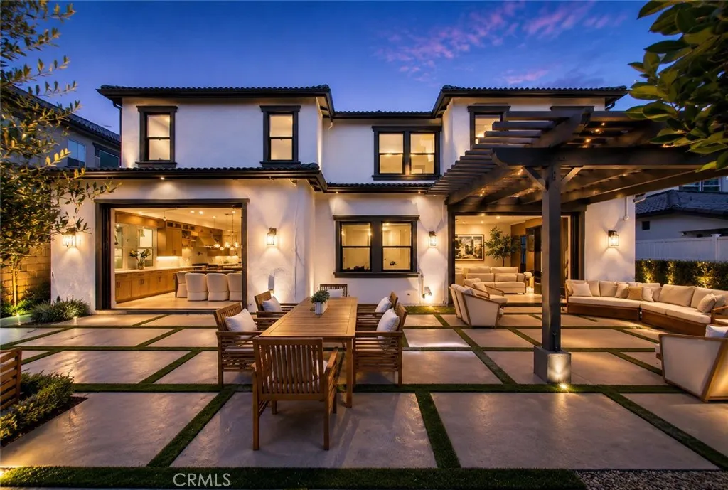 Luxury Evening Entertaining Space