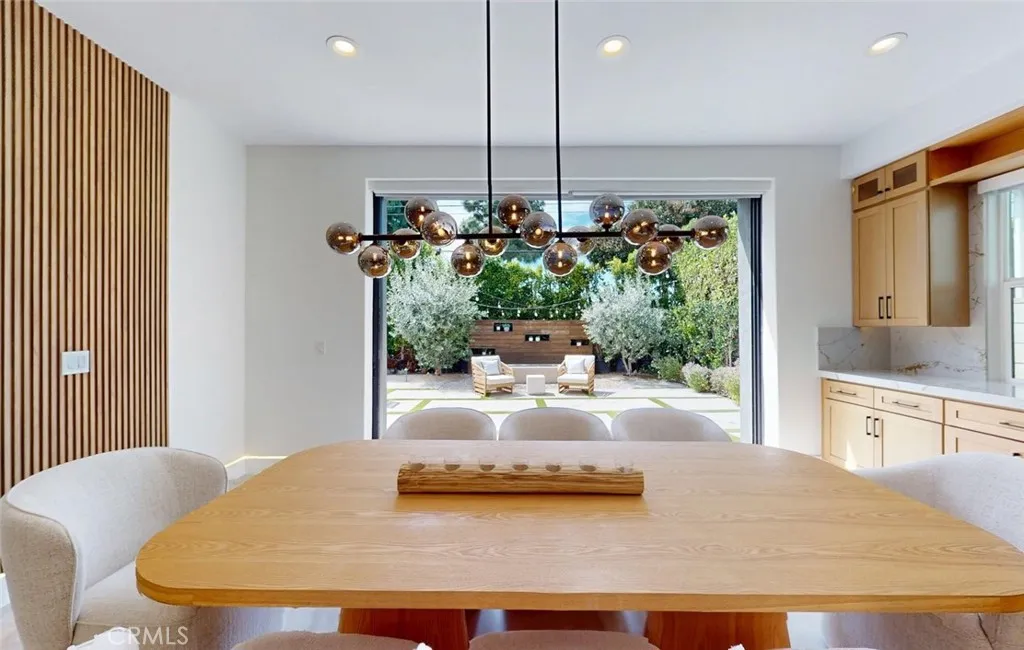 Elegant Dining Area