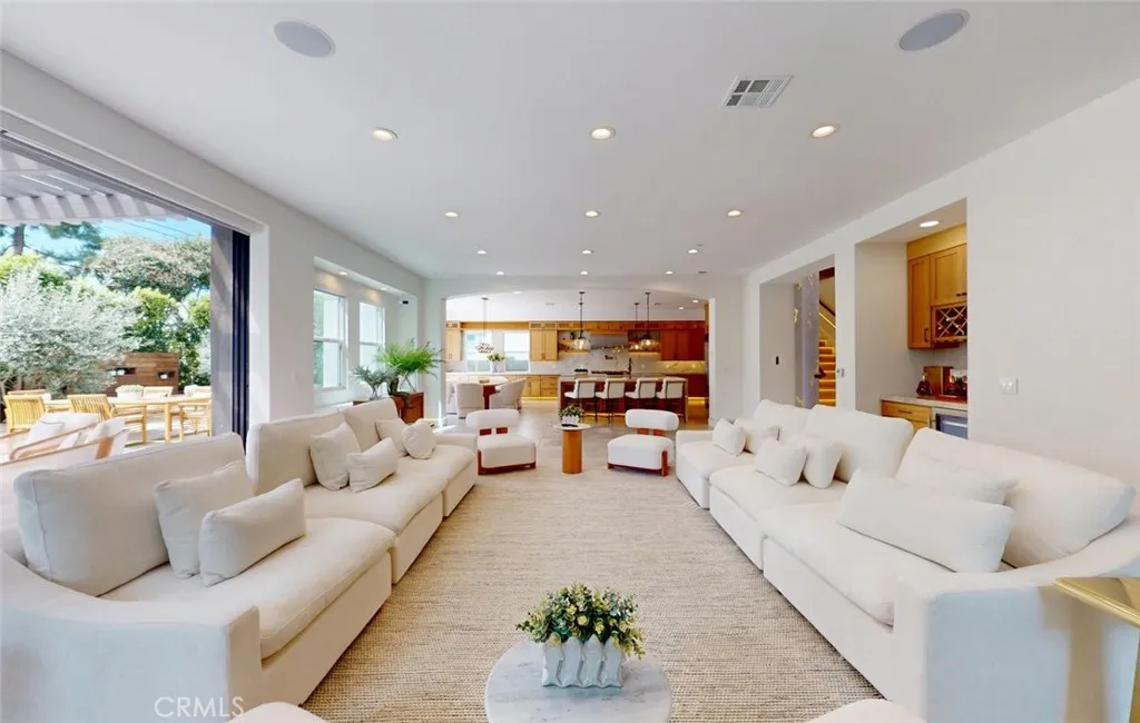 Bright Luxury Interiors