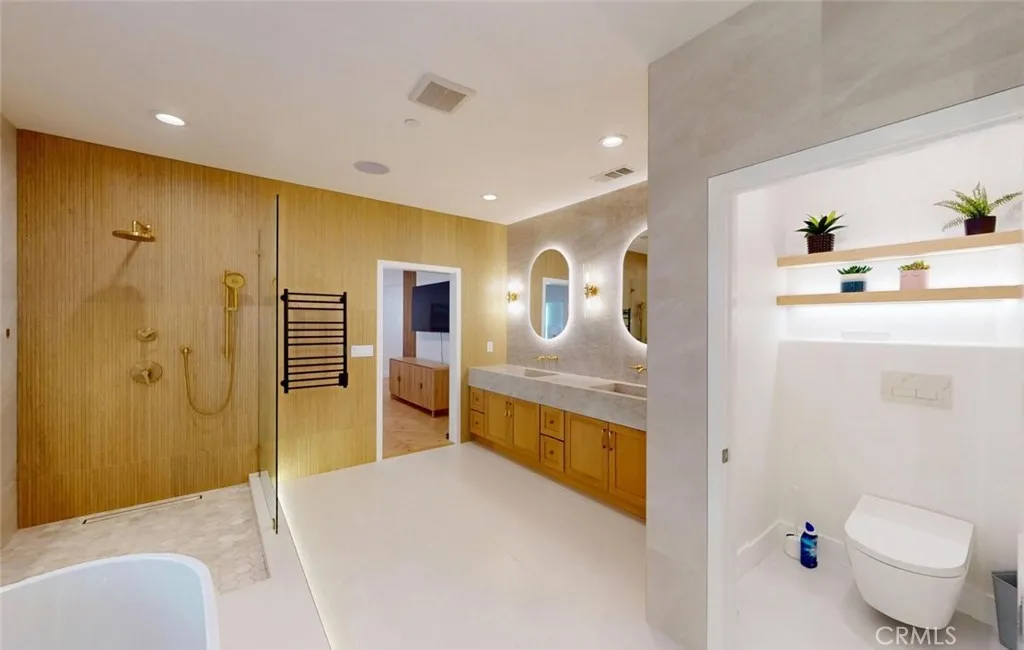 Dual Vanity Bath Suite