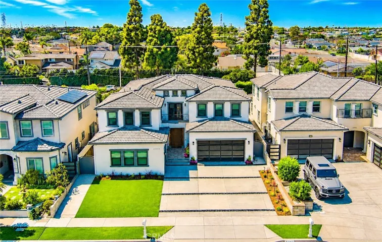 Expansive Estate Exterior
