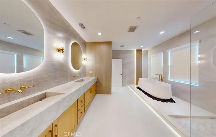 Spa-Inspired Primary Bath