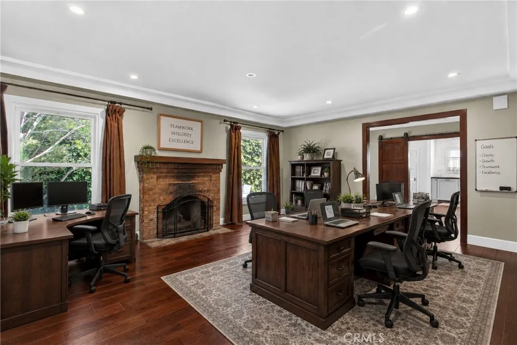 Residence Office