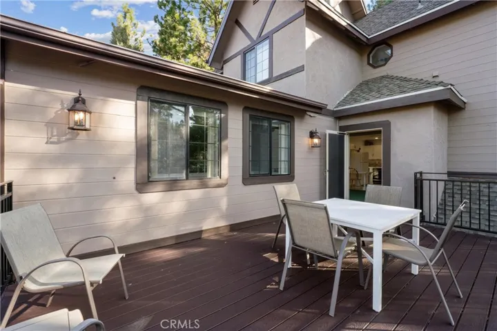 965 Sandalwood Drive, Lake Arrowhead, California 92352