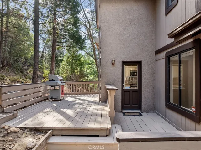 965 Sandalwood Drive, Lake Arrowhead, California 92352