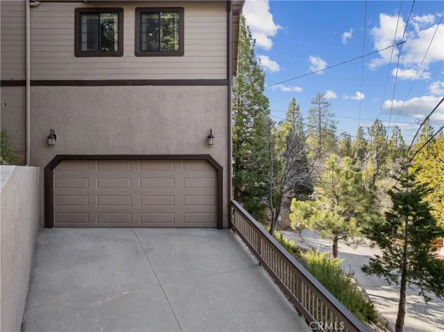 965 Sandalwood Drive, Lake Arrowhead, California 92352