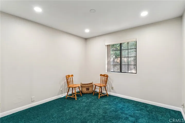 965 Sandalwood Drive, Lake Arrowhead, California 92352