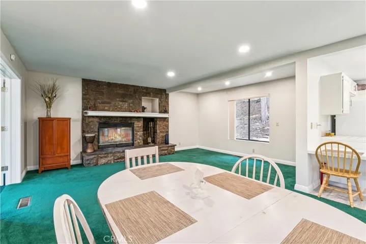 965 Sandalwood Drive, Lake Arrowhead, California 92352