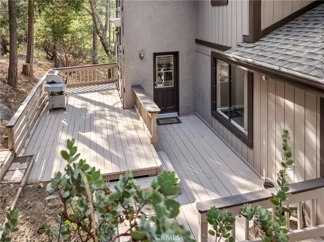 965 Sandalwood Drive, Lake Arrowhead, California 92352