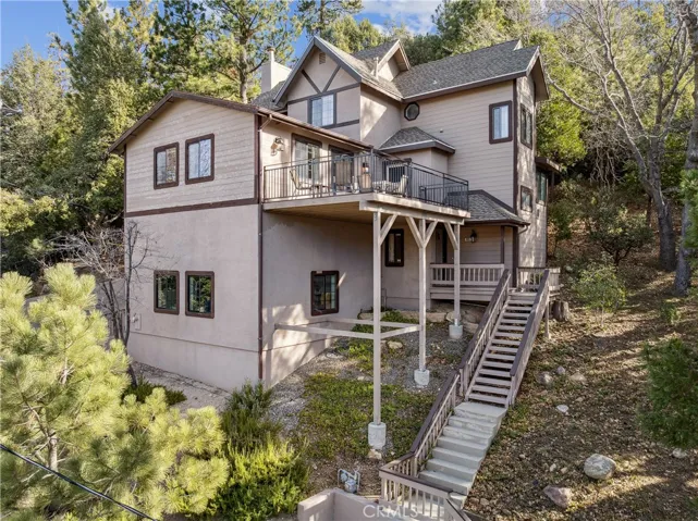 965 Sandalwood Drive, Lake Arrowhead, California 92352