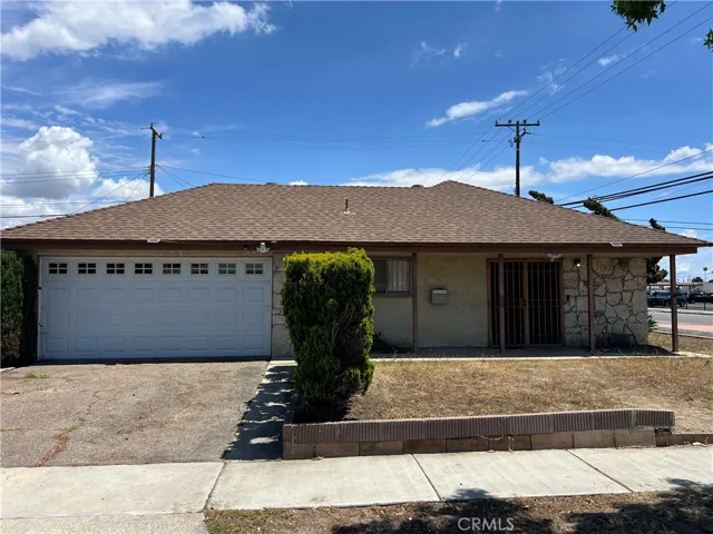 901 N Mountain View, Santa Ana, California 92703