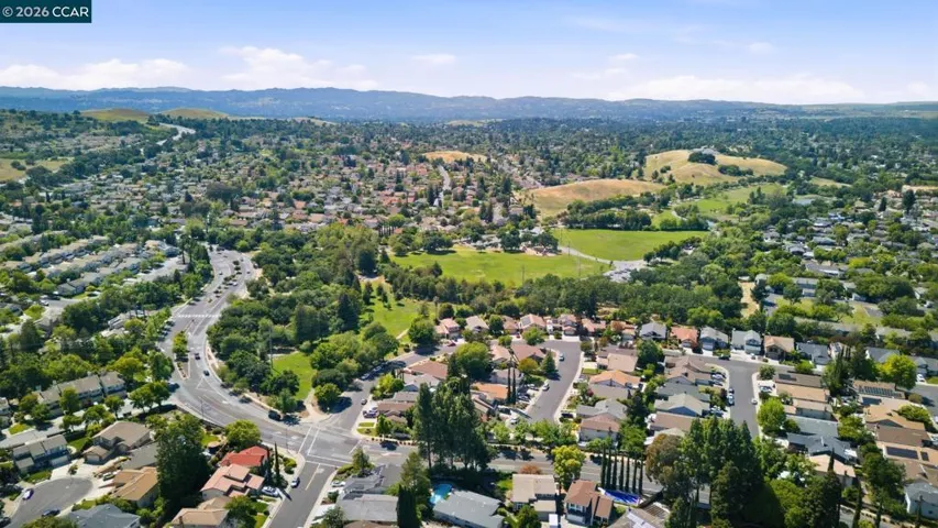 5181 Greenmeadow Dr, Concord, California 94521