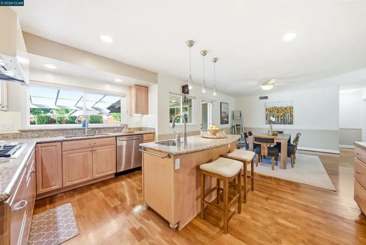 5181 Greenmeadow Dr, Concord, California 94521