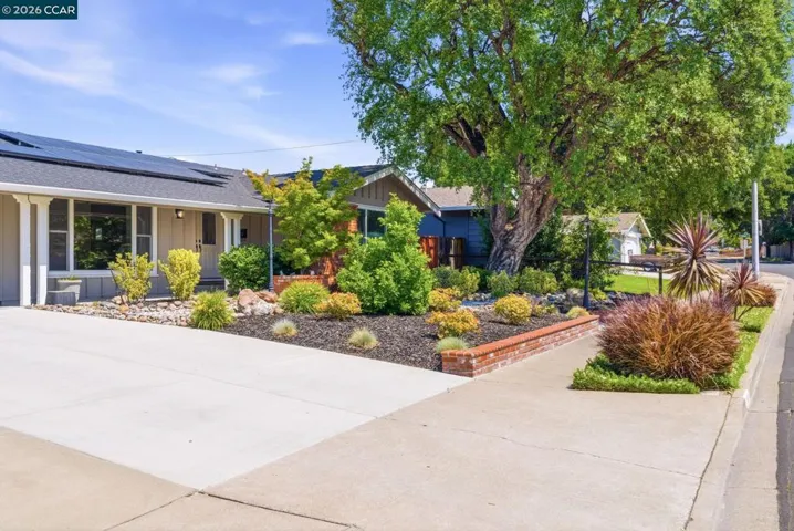 5181 Greenmeadow Dr, Concord, California 94521