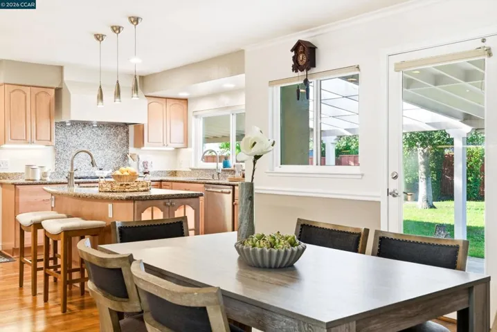 5181 Greenmeadow Dr, Concord, California 94521