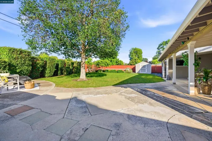 5181 Greenmeadow Dr, Concord, California 94521