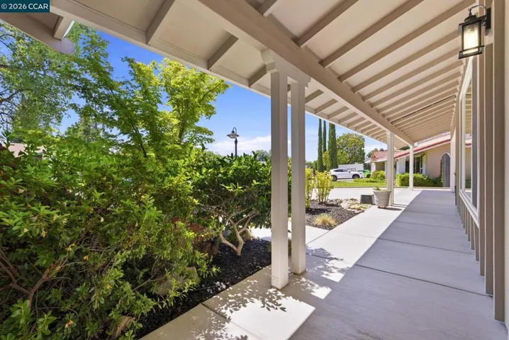 5181 Greenmeadow Dr, Concord, California 94521
