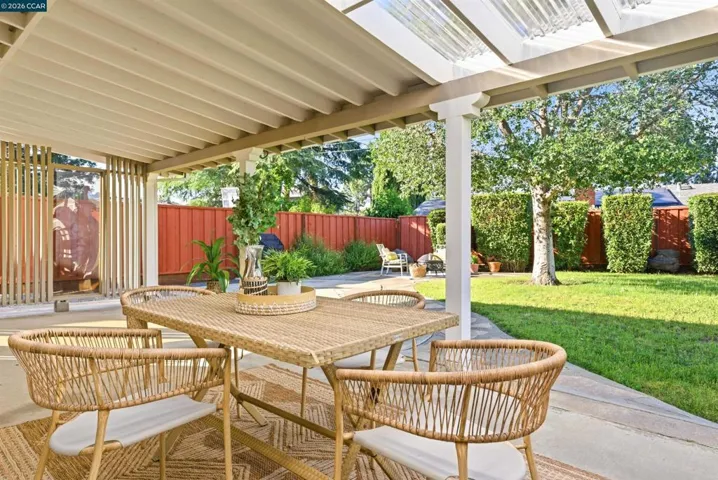 5181 Greenmeadow Dr, Concord, California 94521
