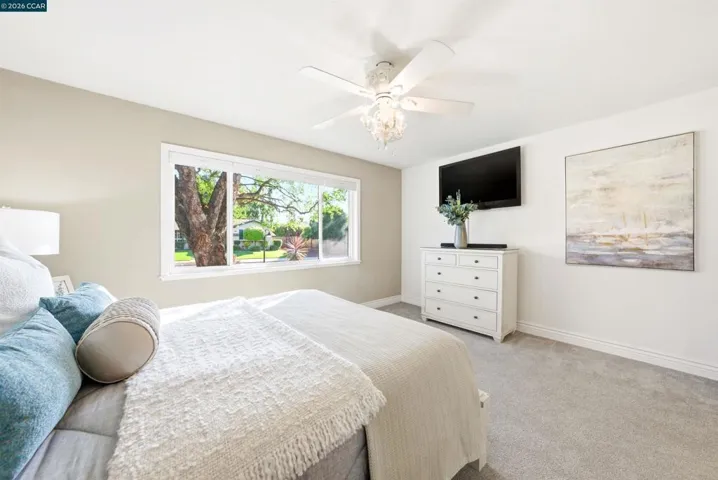 5181 Greenmeadow Dr, Concord, California 94521