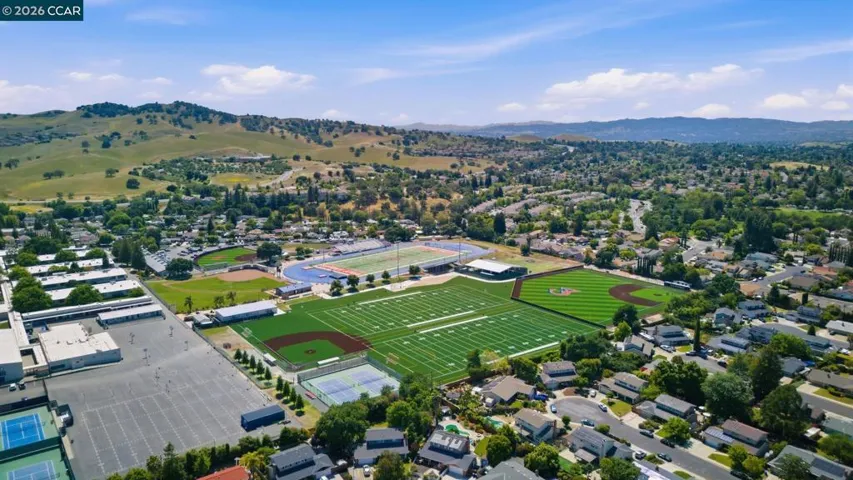 5181 Greenmeadow Dr, Concord, California 94521