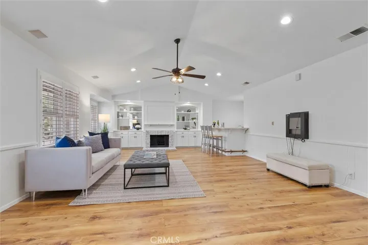 Large upstairs great room
