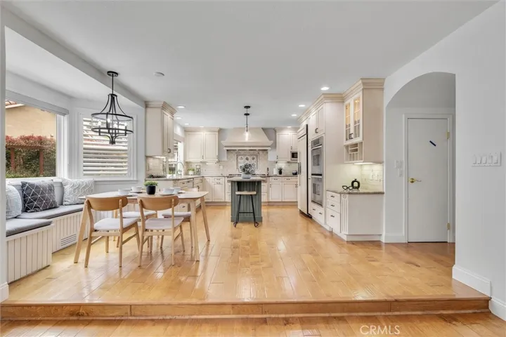 Open kitchen and family room combo space
