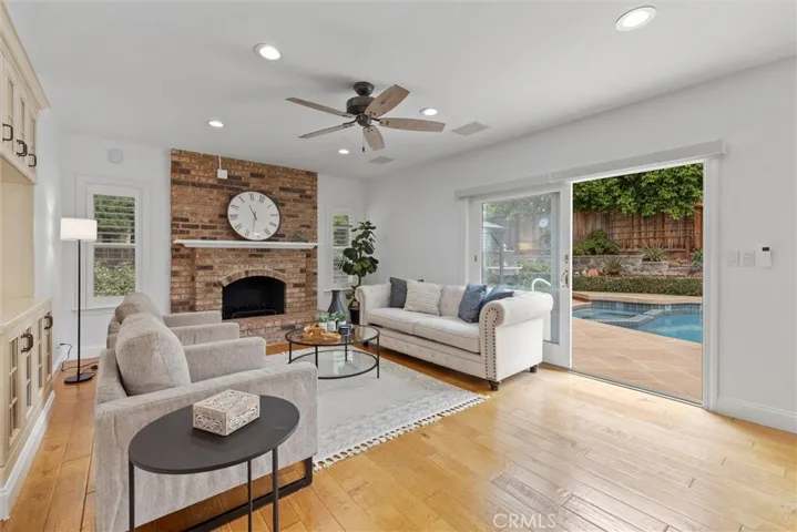 Open kitchen and family room combo space