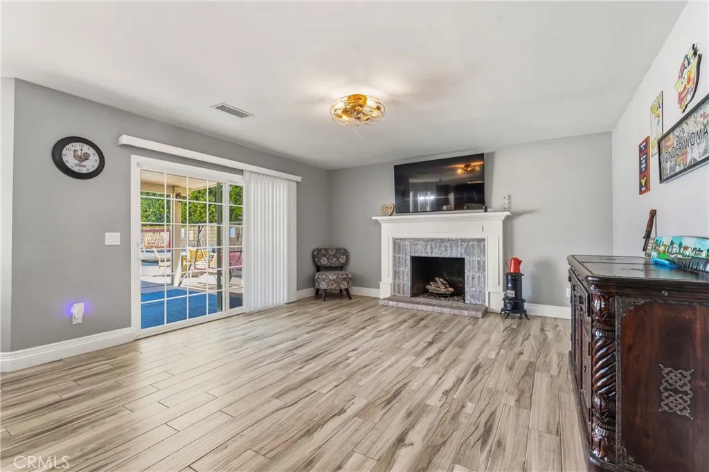 Kitchen to Living Room