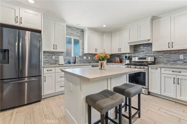 ADU - Kitchen and Island Breakfast Bar