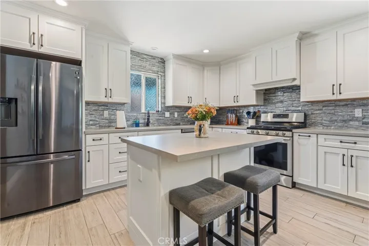 ADU - Kitchen and Island Breakfast Bar