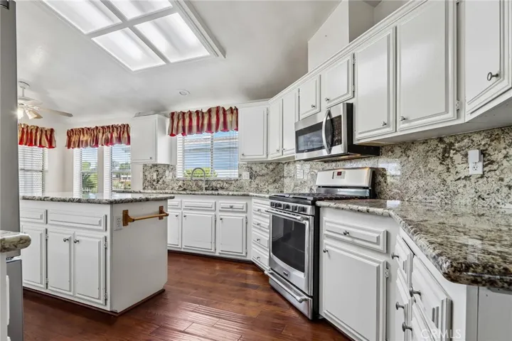 1601 Ailanthus, Hemet, California 92545
